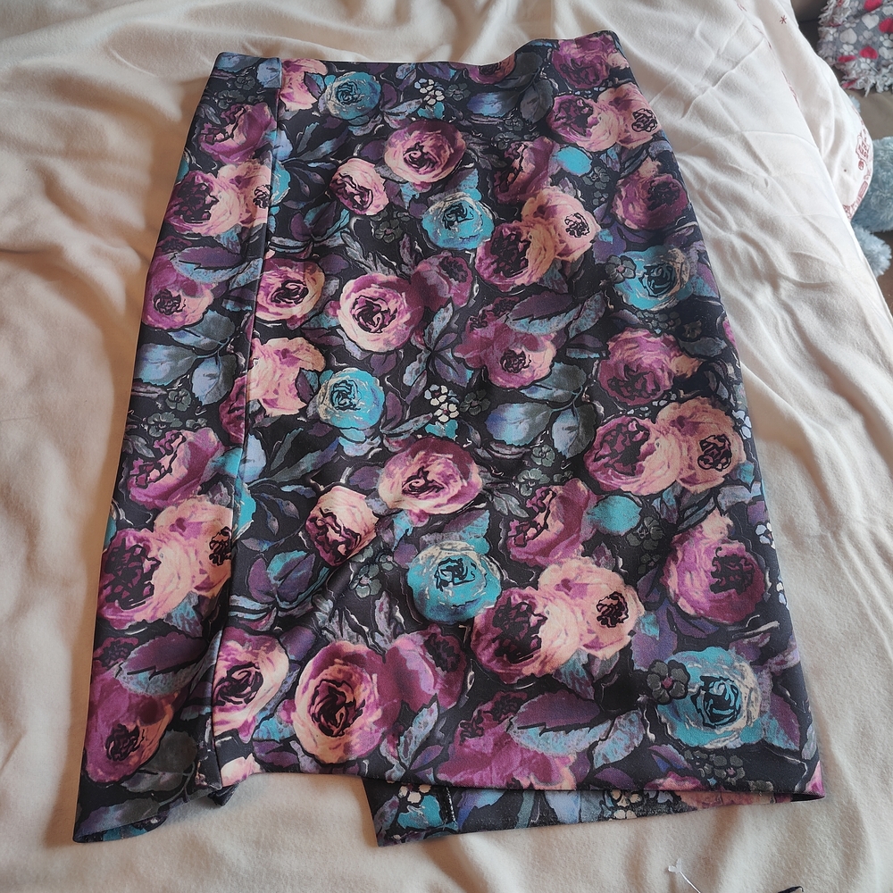 Floral Women’s Skirt – Flowy & Feminine for Brunch or Fall Layering Small ICE